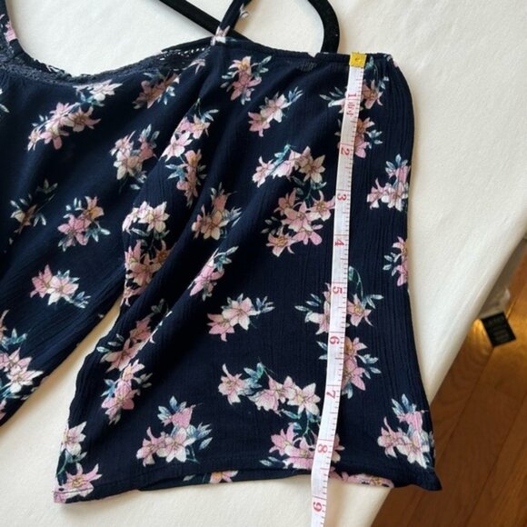 Floral Off Shoulder V Neck Top - Picture 10 of 11